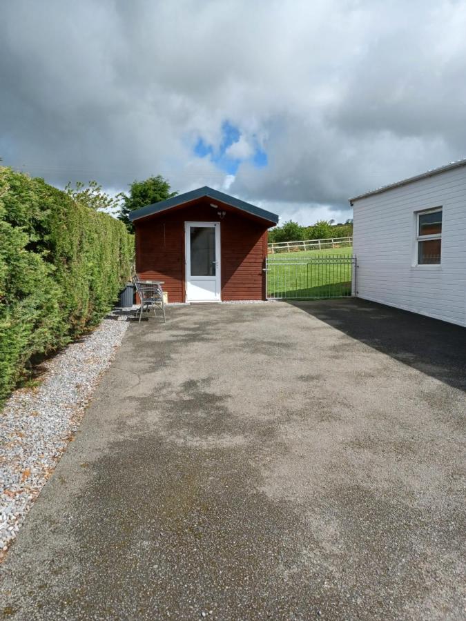 Dunroaming Cabin Pendine Exterior photo