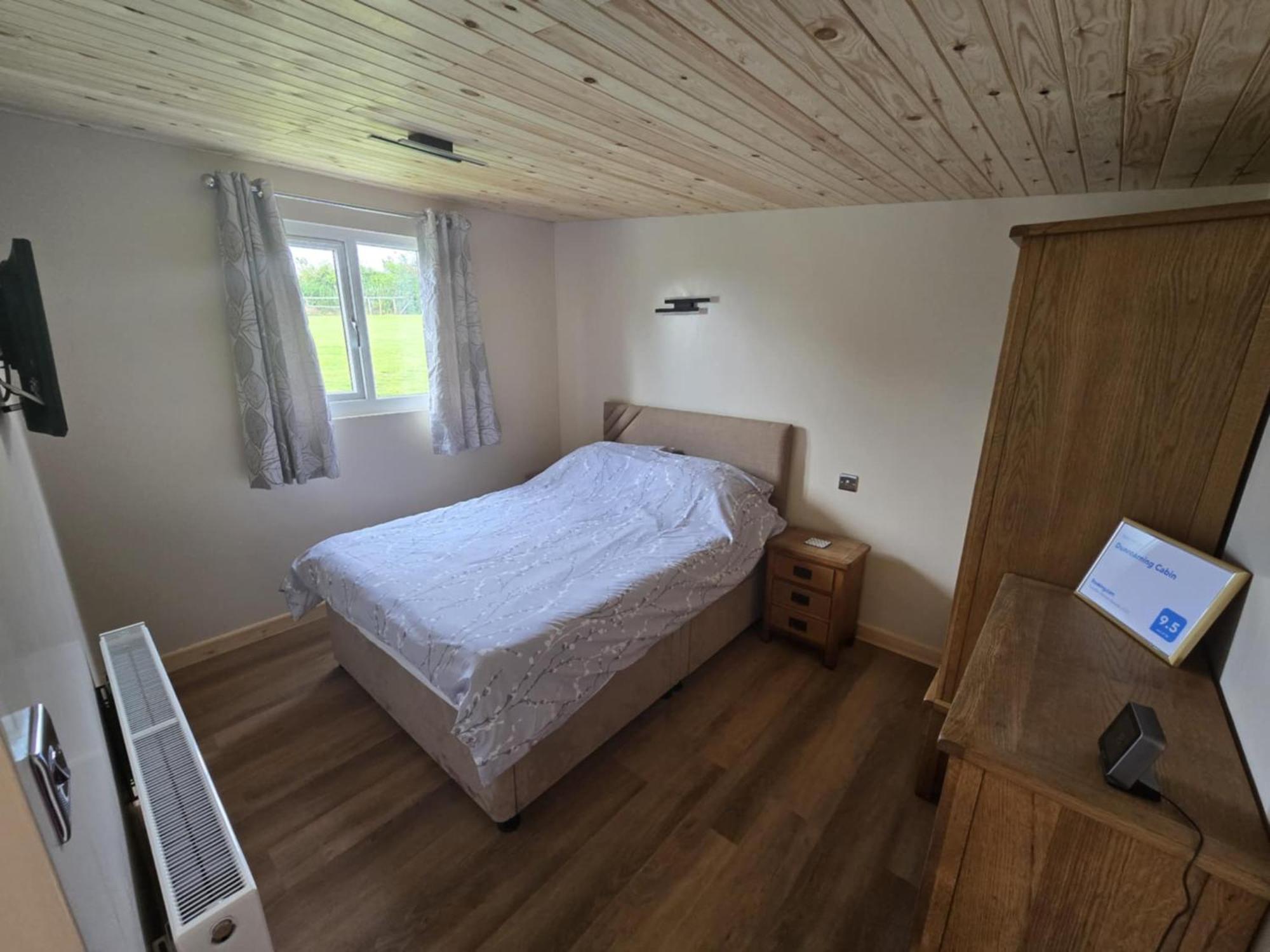 Dunroaming Cabin Pendine Exterior photo